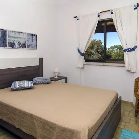 Lgs20t2, Confortavel T2 Em De Qualidade דירה לאגוּ‏ש