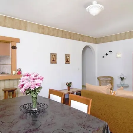 דירה Lgs20t2, Confortavel T2 Em De Qualidade לאגוּ‏ש