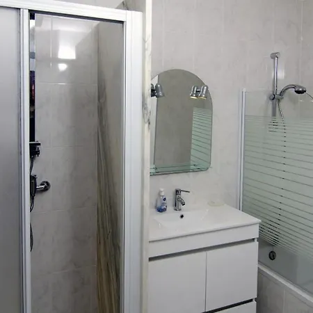 Apartmán Lgs20t2, Confortavel T2 Em De Qualidade